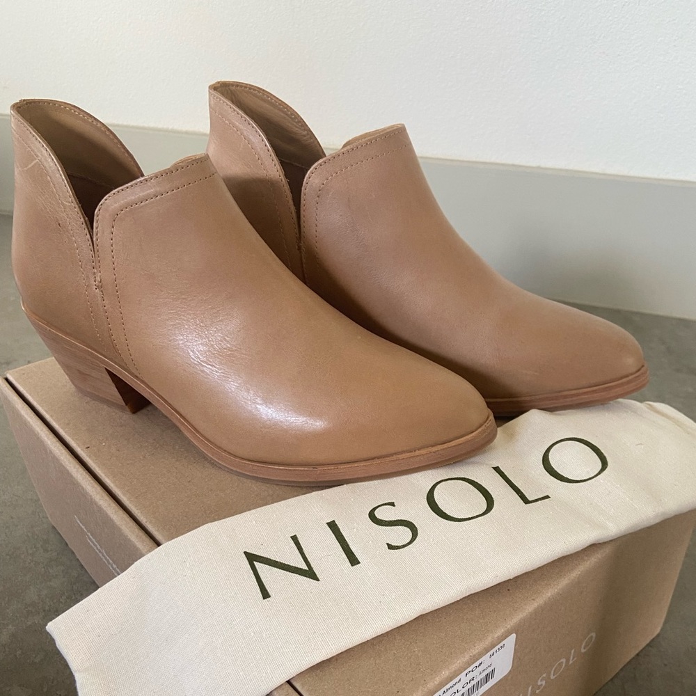 Mia Everyday Ankle Bootie Almond Women’s 9 Never Worn